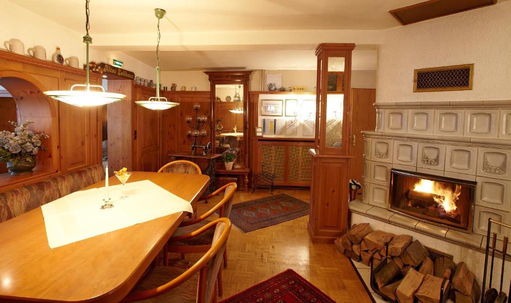 Hotel Rose Bebra Bagian luar foto